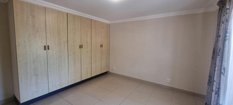 4 Bedroom Property for Sale in Reebok Western Cape